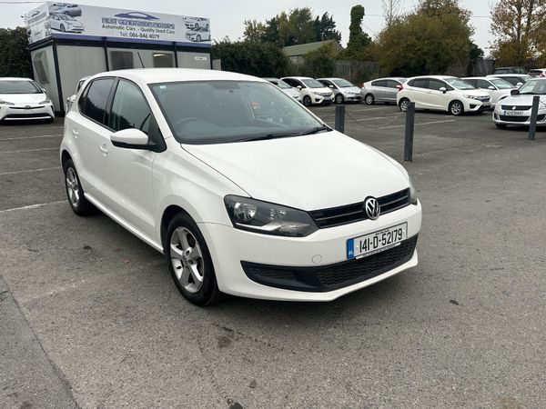 Volkswagen Polo Hatchback, Petrol, 2014, White