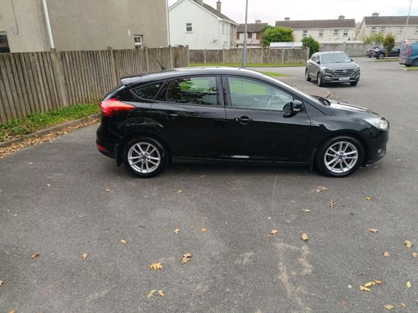 Ford Focus Hatchback, Diesel, 2015, Black