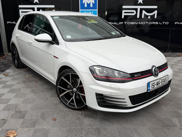 Volkswagen Golf Hatchback, Petrol, 2015, White