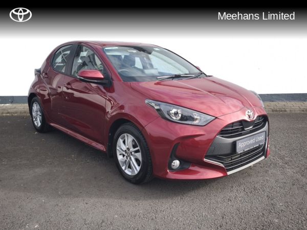 Toyota Yaris Hatchback, Petrol, 2021, Red