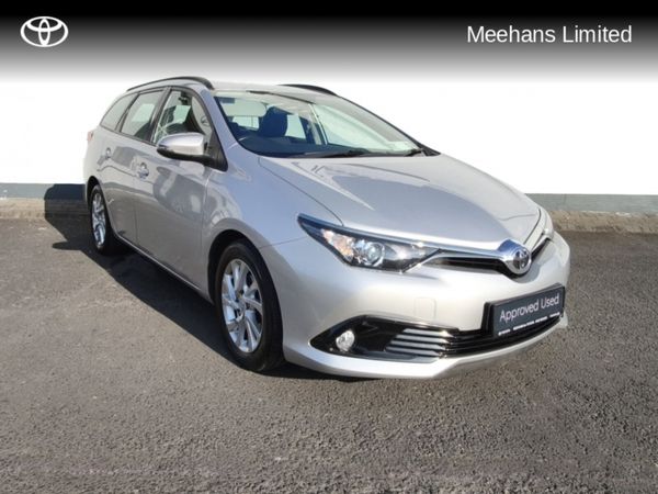 Toyota Auris Estate, Diesel, 2016, Silver