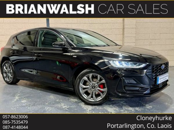 Ford Focus Hatchback, Petrol Hybrid, 2022, Black