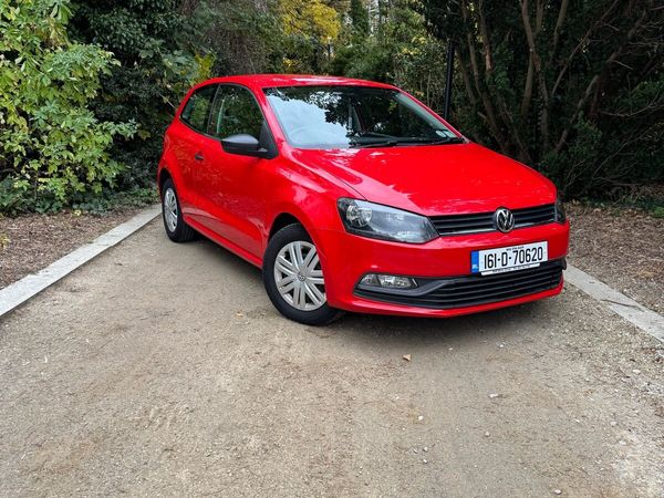 Volkswagen Polo Hatchback, Petrol, 2016, Red