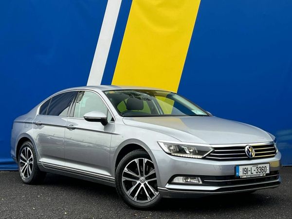 Volkswagen Passat Saloon, Petrol, 2019, Silver