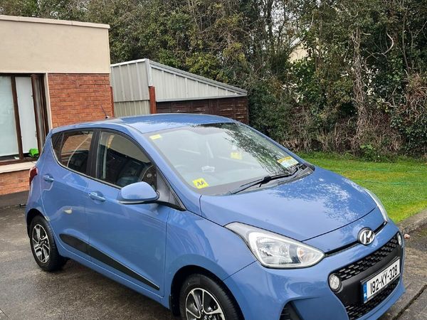 Hyundai i10 Hatchback, Petrol, 2018, Blue