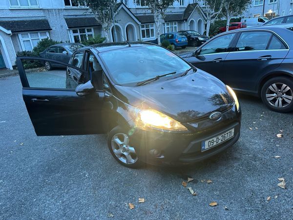 Ford Fiesta Hatchback, Diesel, 2009, Black