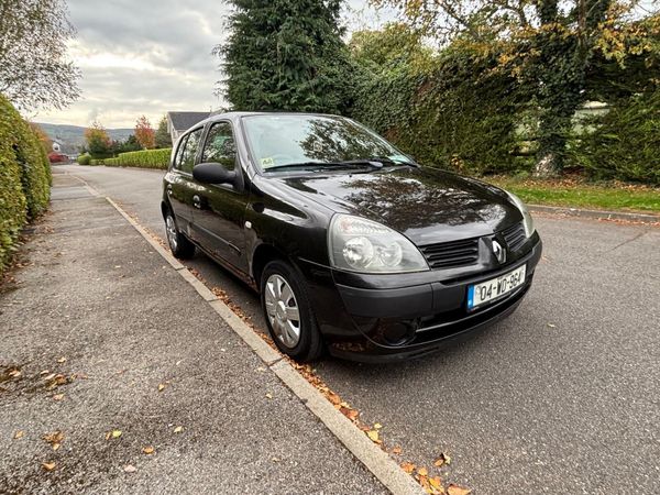 Renault Clio Hatchback, Petrol, 2004, Black