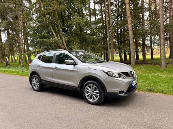 Nissan Qashqai Hatchback, Diesel, 2016, Silver