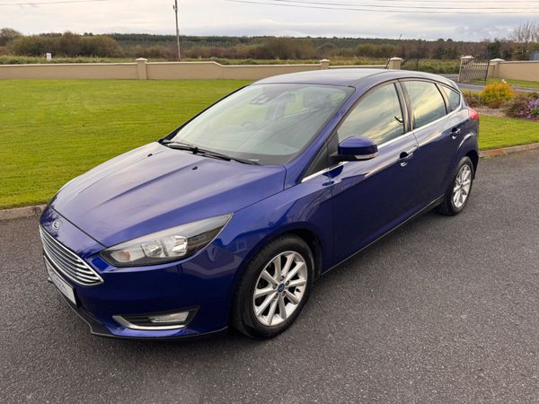 Ford Focus Hatchback, Diesel, 2017, Blue