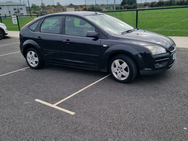 Ford Focus Hatchback, Petrol, 2007, Black