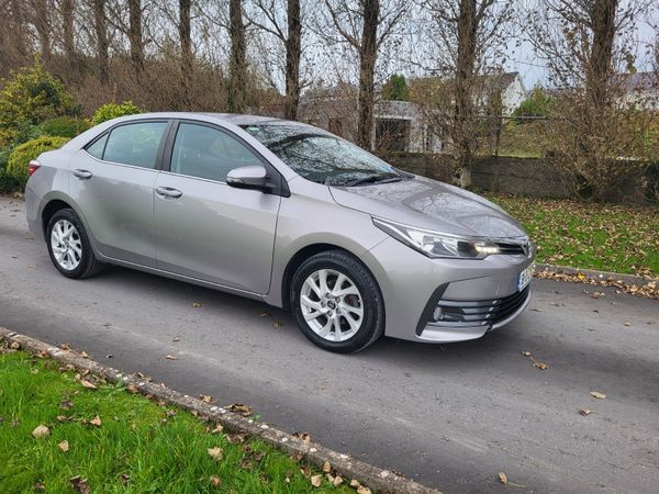 Toyota Corolla Saloon, Petrol, 2018, Grey