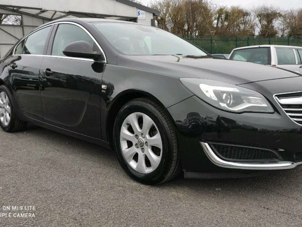 Vauxhall Insignia Hatchback, Diesel, 2015, Black