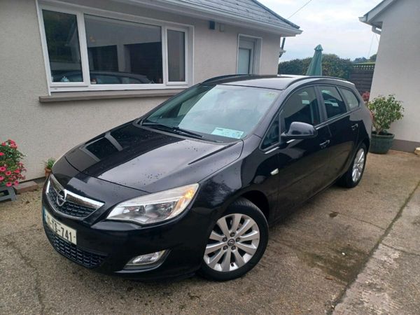 Opel Astra Estate, Diesel, 2011, Black