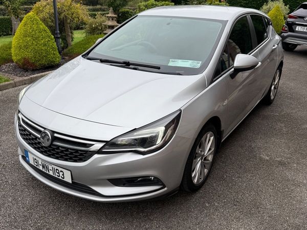 Vauxhall Astra Hatchback, Petrol, 2019, Silver