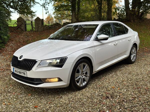 Skoda Superb Hatchback, Diesel, 2016, White