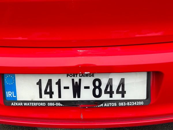 Volkswagen Polo Hatchback, Diesel, 2014, Red