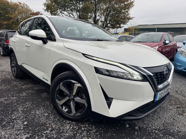 Nissan Qashqai MPV, Petrol, 2023, White