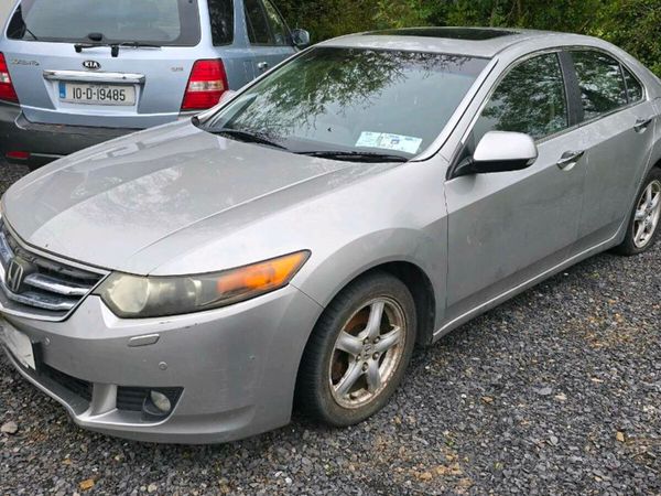 Honda Accord Saloon, Diesel, 2011, Silver