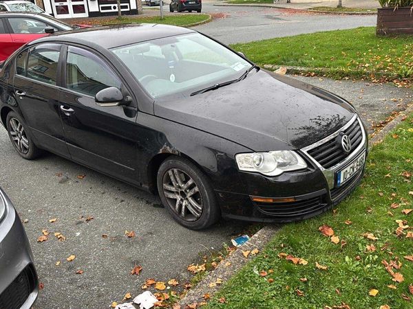 Volkswagen Passat Saloon, Diesel, 2010, Black