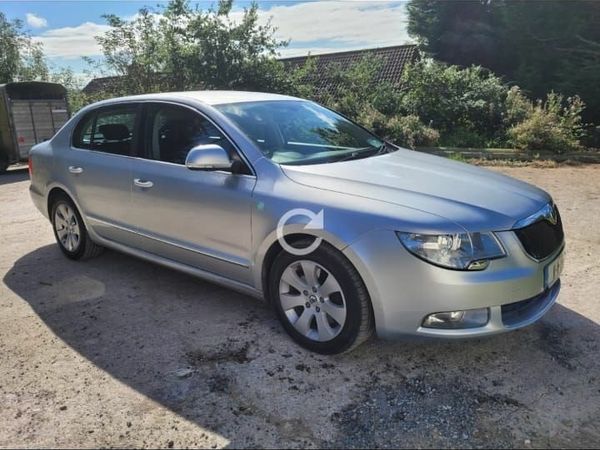 Skoda Superb Saloon, Diesel, 2011, Silver