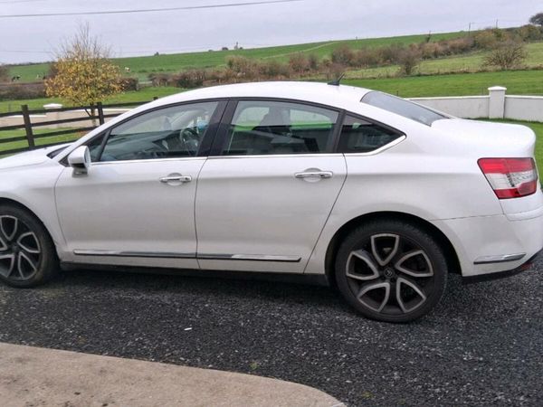 Citroen C5 Saloon, Diesel, 2011, White