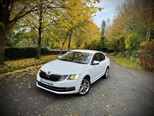 Skoda Octavia Saloon, Diesel, 2017, White