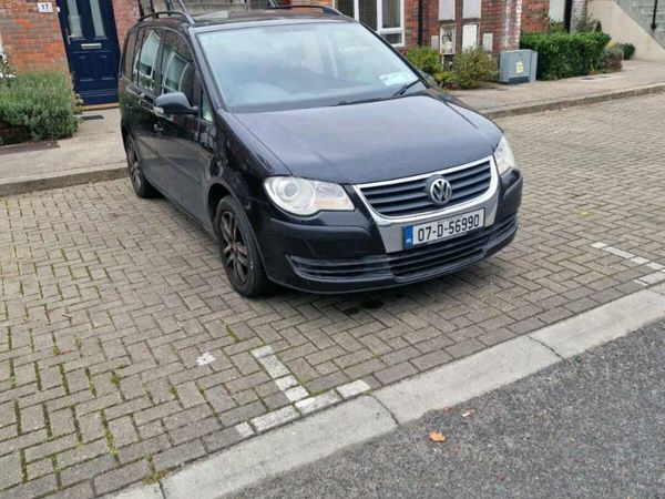 Volkswagen Touran MPV, Petrol, 2007, Black