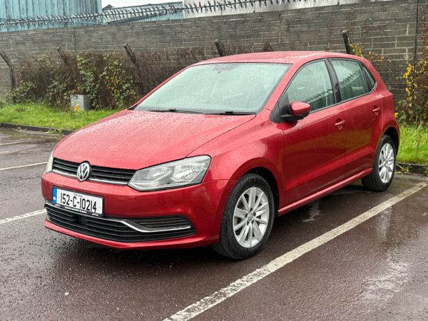 Volkswagen Polo Hatchback, Petrol, 2015, Red