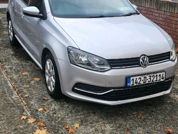 Volkswagen Polo Hatchback, Petrol, 2014, Silver