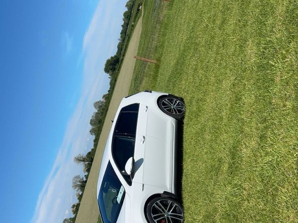 Volkswagen Golf Hatchback, Diesel, 2016, White
