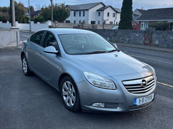 Opel Insignia Saloon, Diesel, 2011, Silver