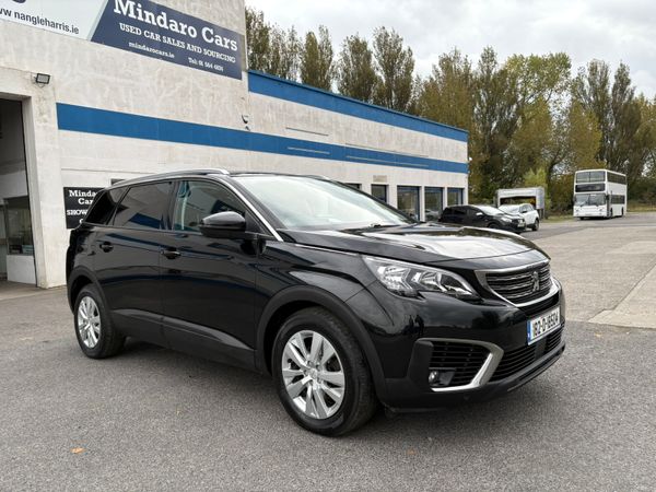 Peugeot 5008 MPV, Diesel, 2018, Black