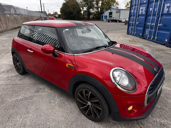 Mini One Hatchback, Diesel, 2014, Red