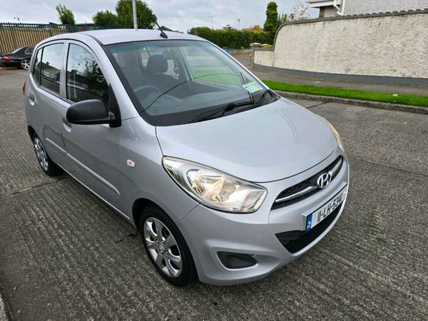Hyundai i10 Hatchback, Petrol, 2011, Silver