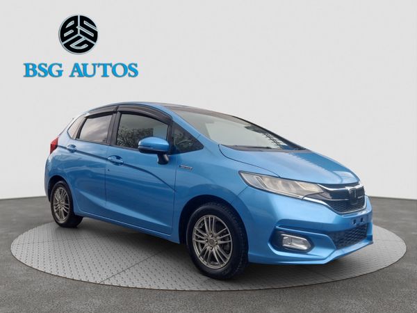 Honda Fit Hatchback, Petrol Hybrid, 2017, Blue