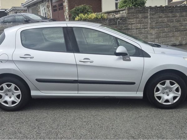 Peugeot 308 Hatchback, Diesel, 2010, Silver