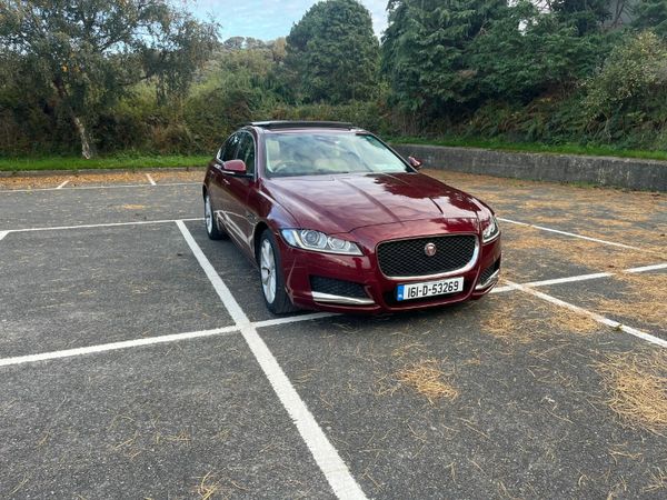 Jaguar XF Saloon, Diesel, 2016, Red