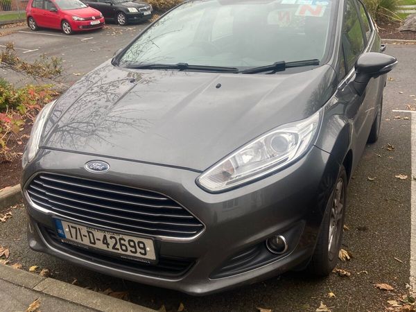 Ford Fiesta Hatchback, Petrol, 2017, Grey