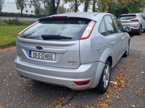 Ford Focus Hatchback, Diesel, 2009, Silver