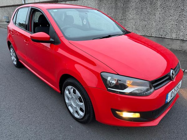 Volkswagen Polo Hatchback, Petrol, 2010, Red