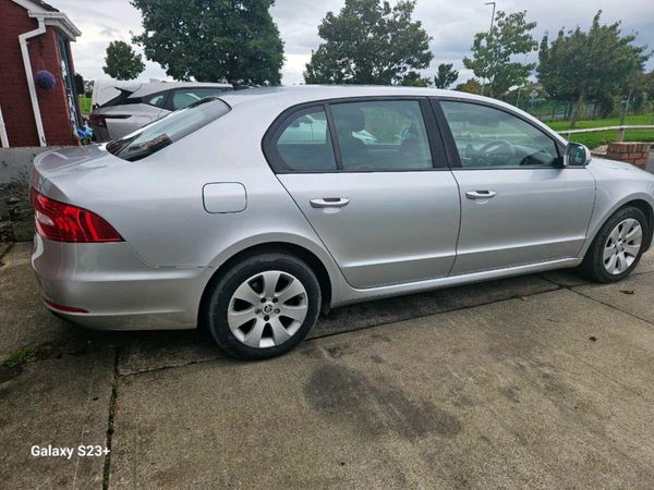 Skoda Superb Hatchback, Diesel, 2015, Silver