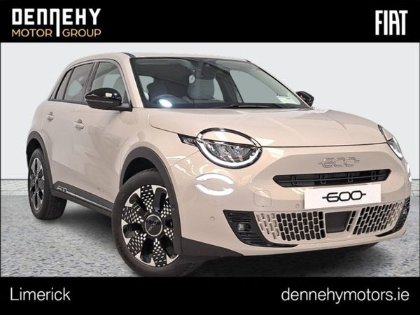 Fiat 600 Crossover, Electric, 2025, Gold