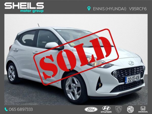 Hyundai i10 Hatchback, Petrol, 2021, White