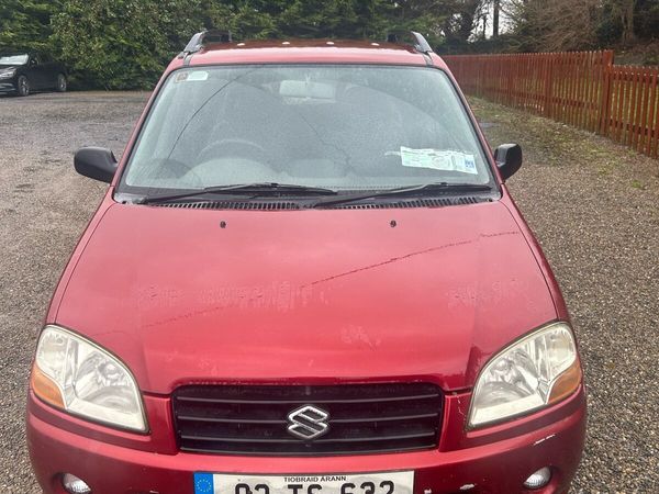 Suzuki Ignis Hatchback, Petrol, 2002, Red