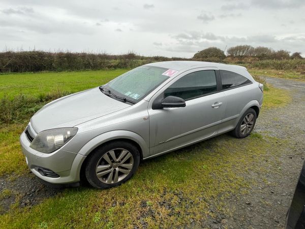 Vauxhall Astra Hatchback, Petrol, 2009, Silver