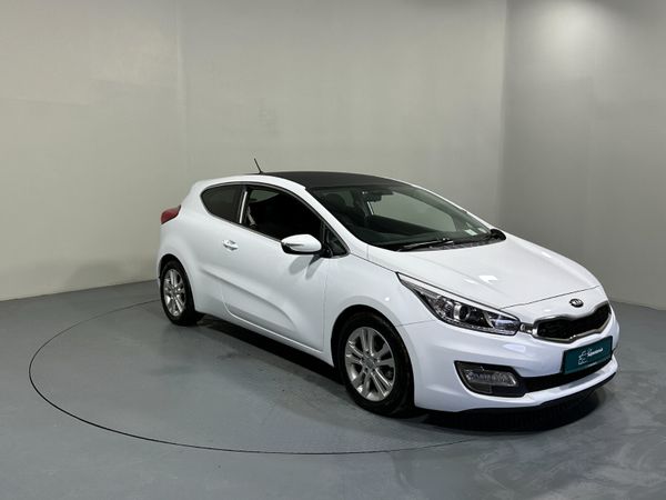 Kia Ceed Hatchback, Diesel, 2014, White