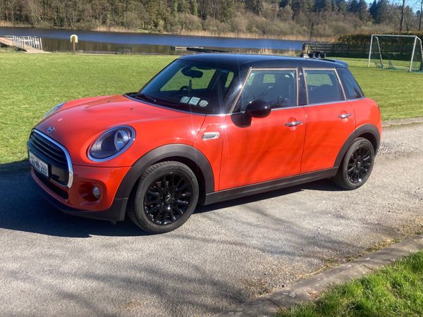 Mini Cooper Hatchback, Petrol, 2018, Orange