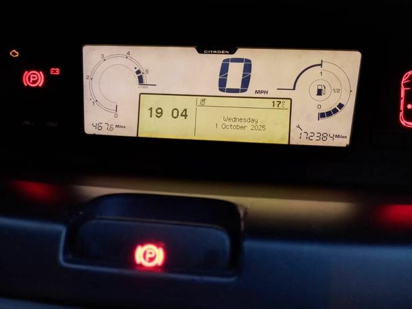 Citroen C4 Hatchback, Diesel, 2012, Red
