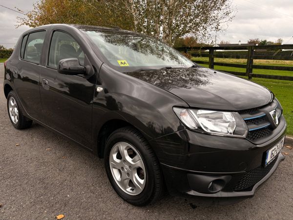 Dacia Sandero Hatchback, Petrol, 2016, Black