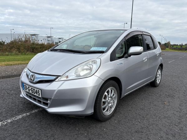 Honda Fit Hatchback, Petrol Hybrid, 2013, Silver
